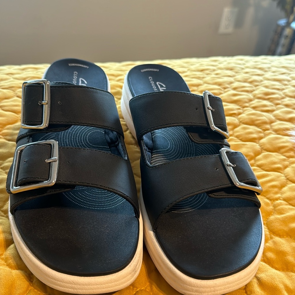 Clark’s cloudstepper sandals